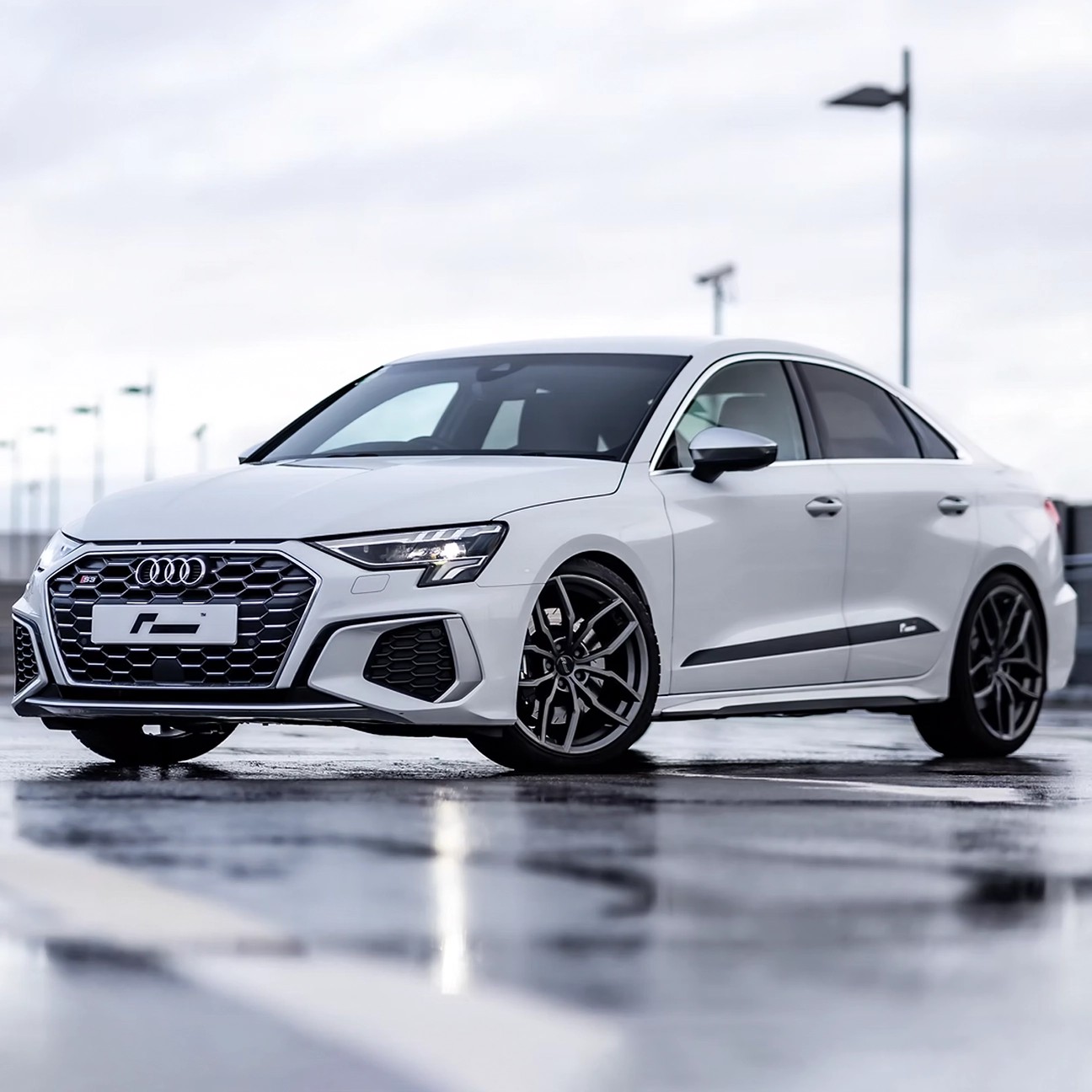 RacingLine Audi S3 8Y Spor Yay - 20 mm