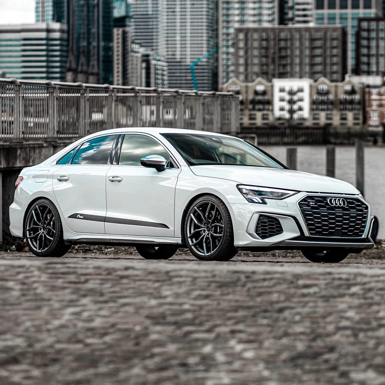 RacingLine Audi S3 8Y Spor Yay - 20 mm
