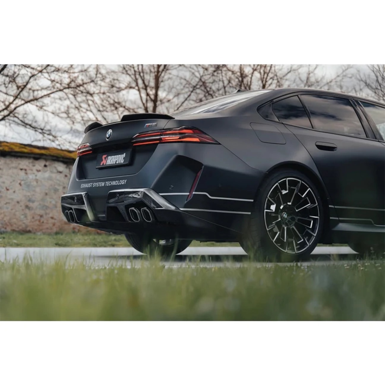 Akrapovic Slip-On Line Egzoz Sistemi (Titanyum) OPF/GPF – BMW M5 (G90 / G99)
