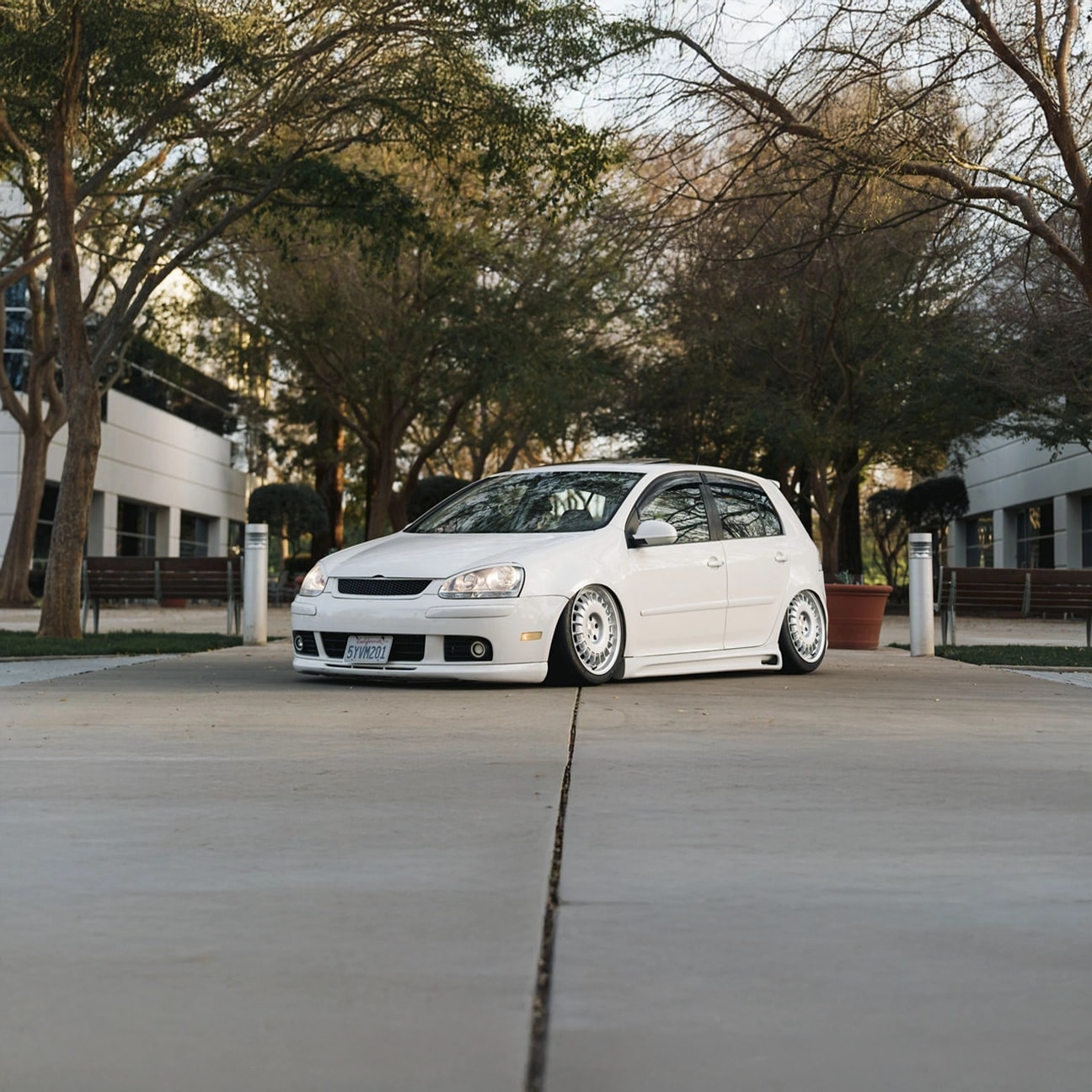 Rotiform PMF Gloss Silver 8,5x18 5x112 ET45 CB:66.56 Takım Jant