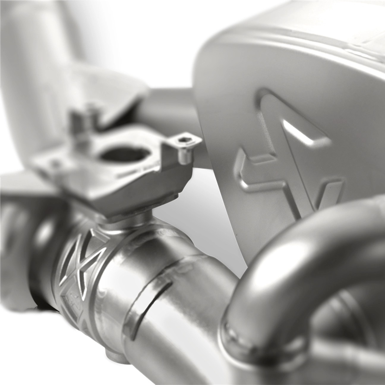 Akrapovic Slip-On Line Titanium Exhaust - Bmw M3 F80 - M4 F82