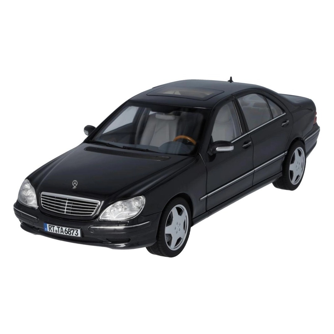 Mercedes-Benz S-Class S55 AMG W220 1999 1:18 Diecast Model Car