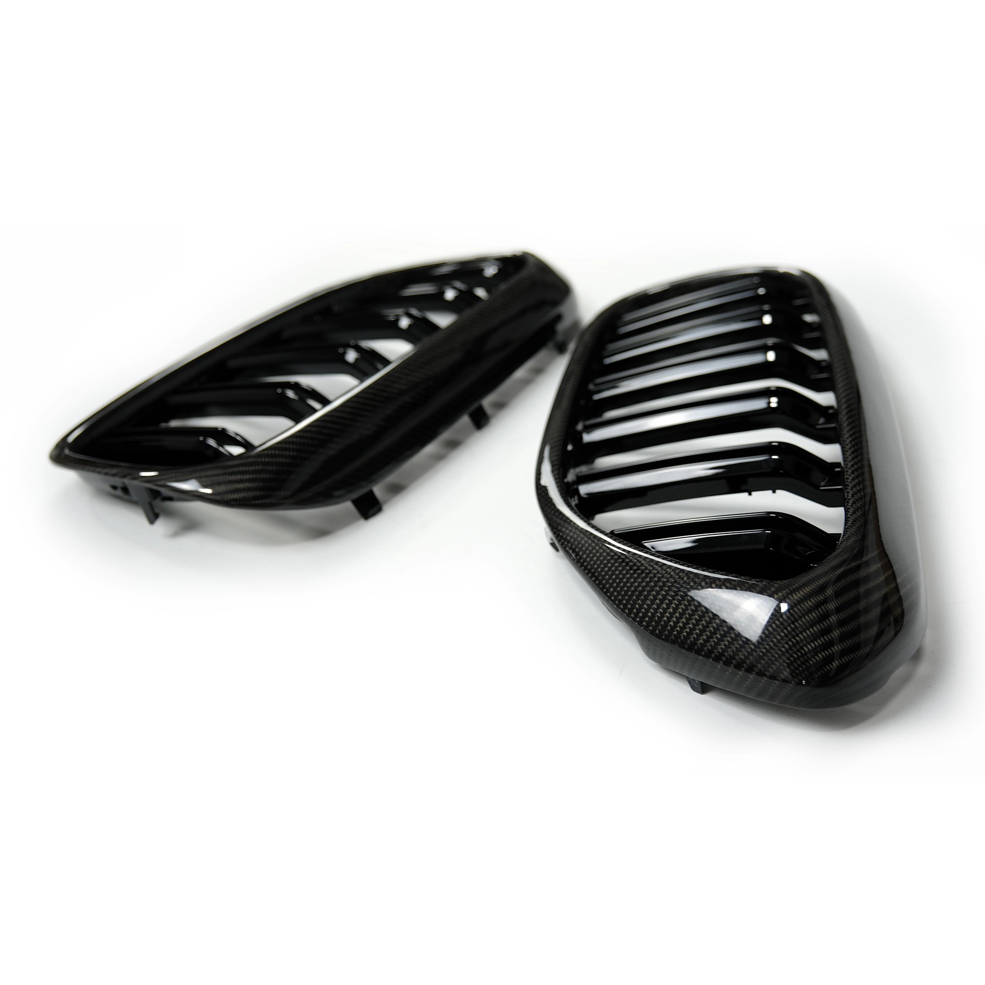 Drifton BMW F90 Carbon Kidney Grille