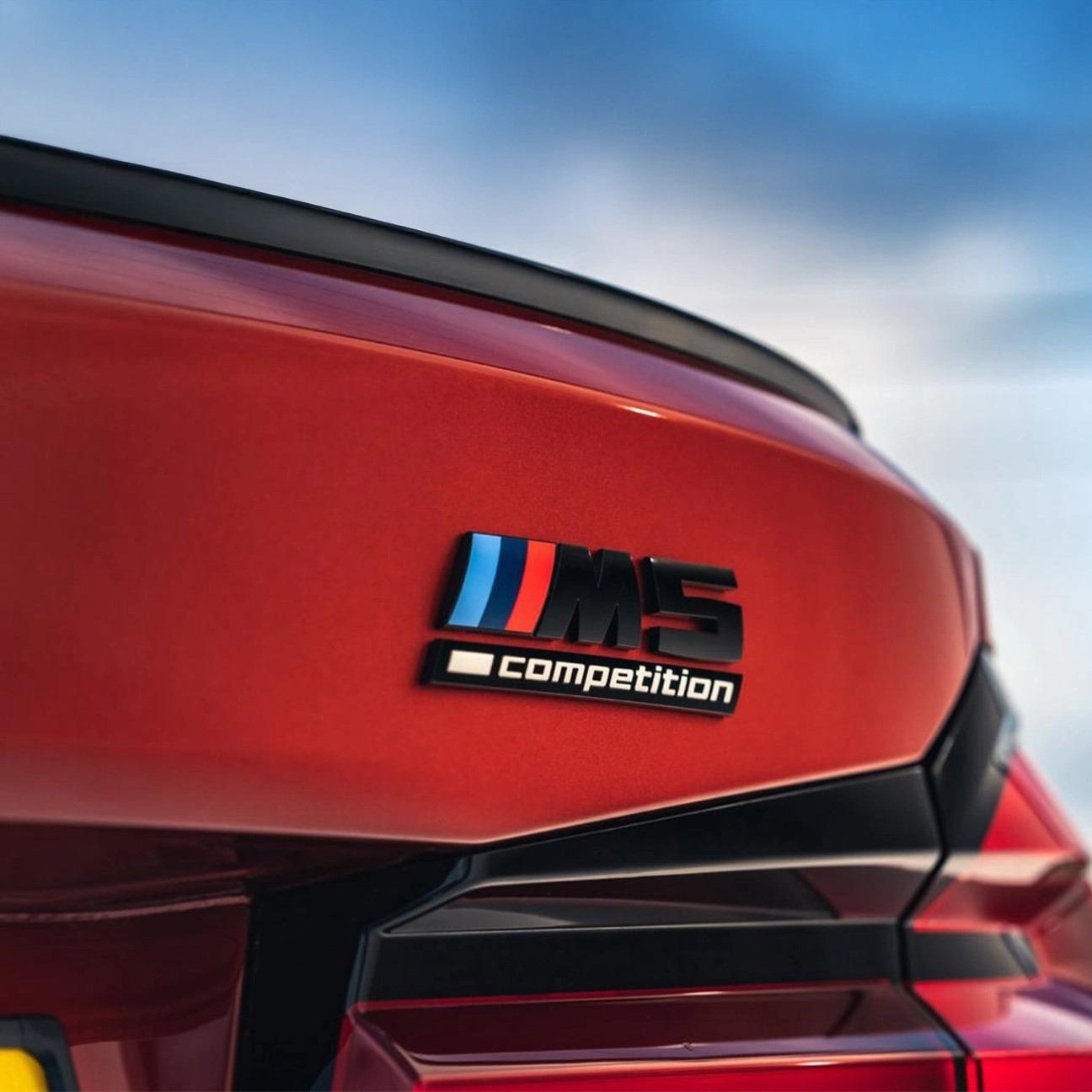 Bmw M Serisi- 3-4-5 Serileri Mat Siyah & Krom Bagaj Yazısı