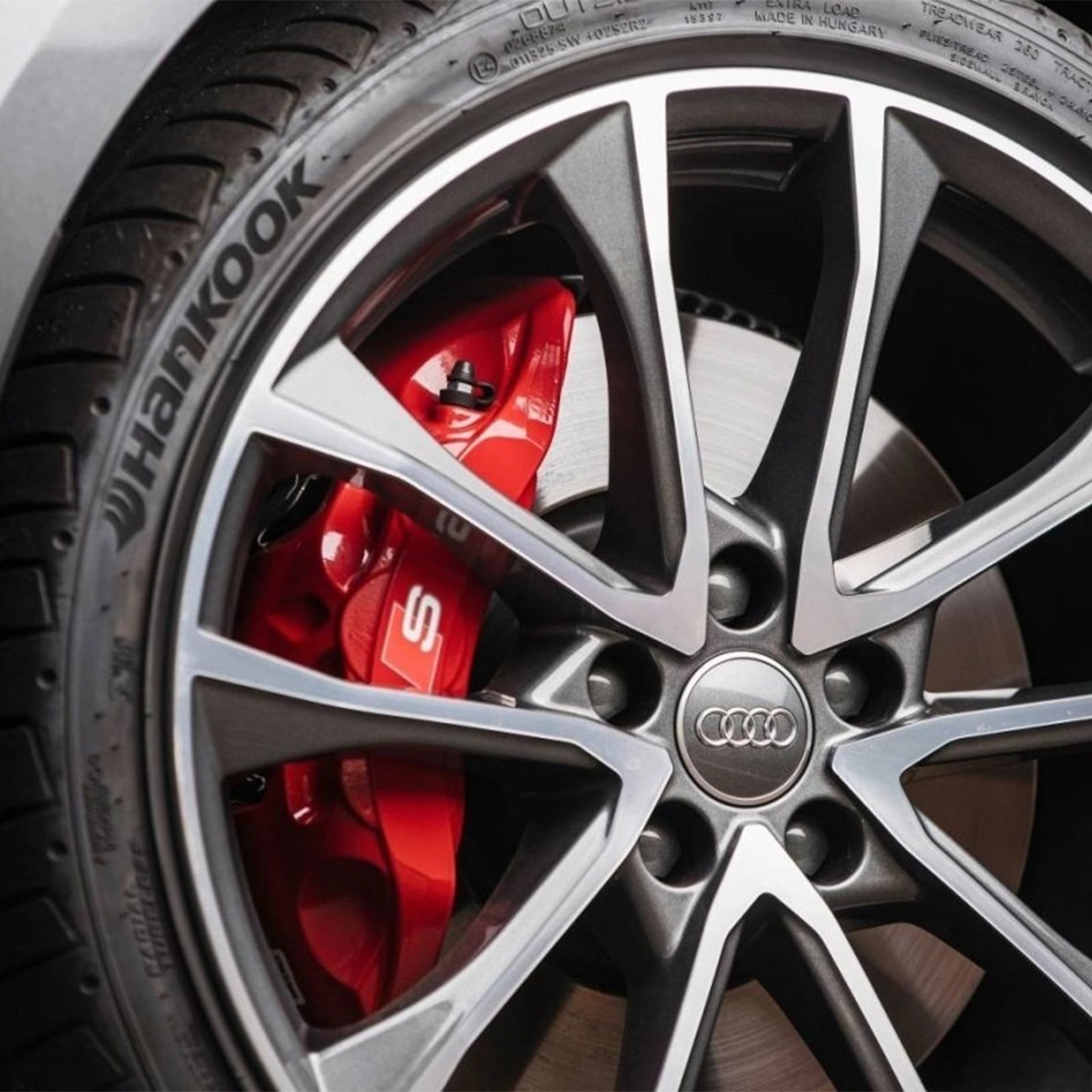 Akebono Audi S / RS Serisi Akebono 6 Pot Fren Takımı – 374x36mm