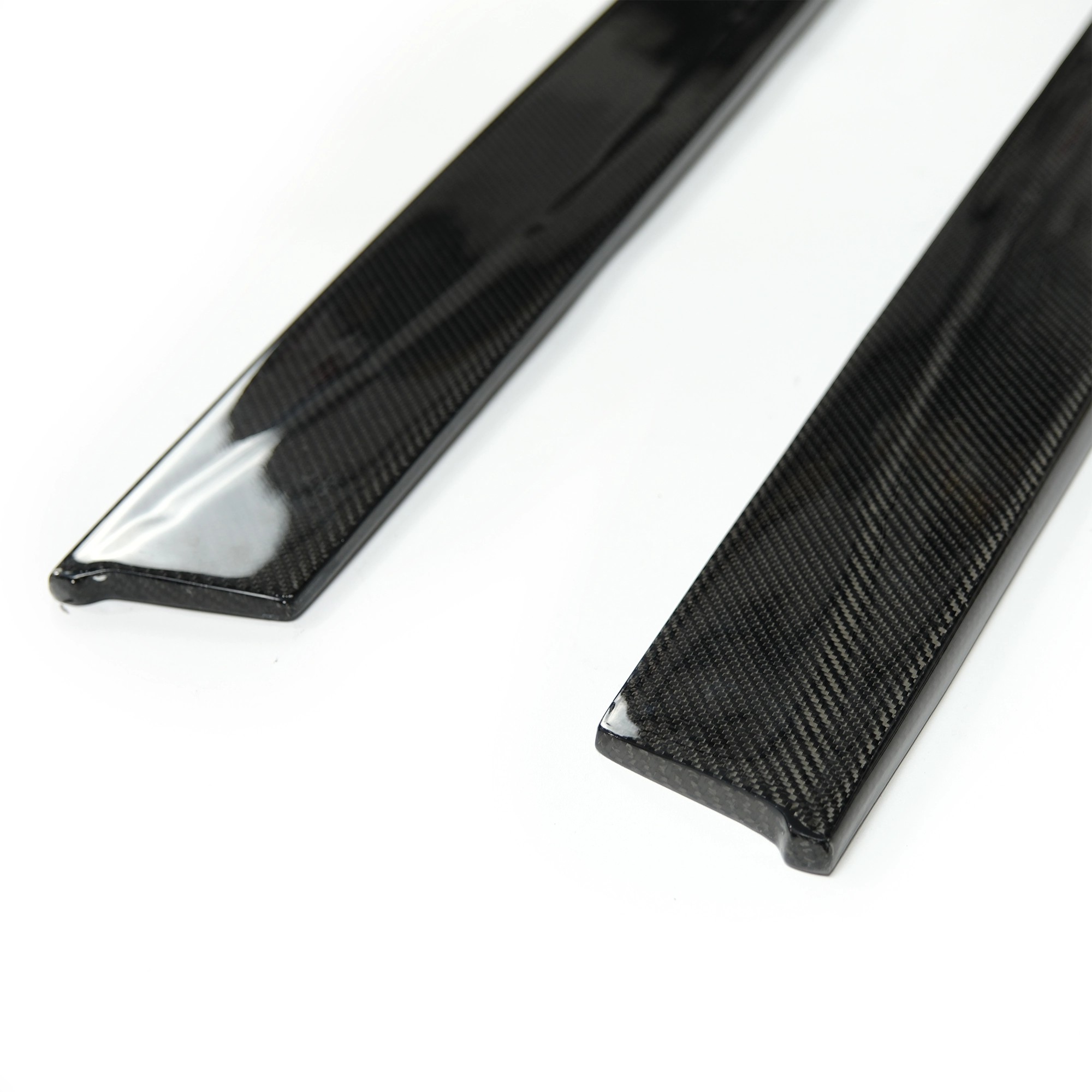 Drifton Bmw F90 Carbon Wet Side Skirt