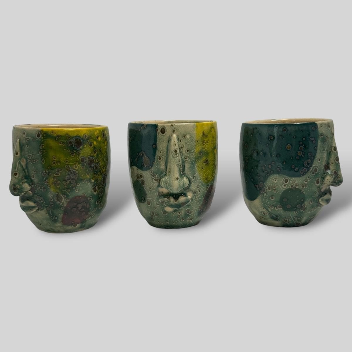 Face El yapımı Stoneware Kupa & Çok renkli