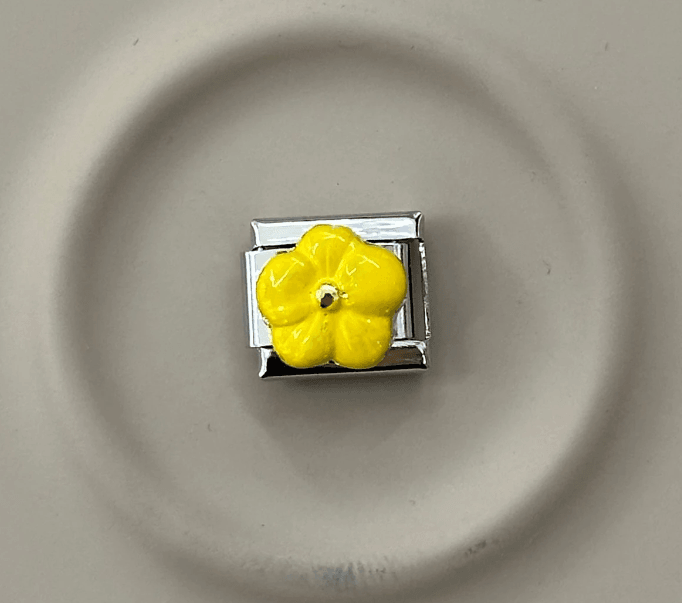 Yellow Flower Nomination (İtalyan Bileklik) Charm