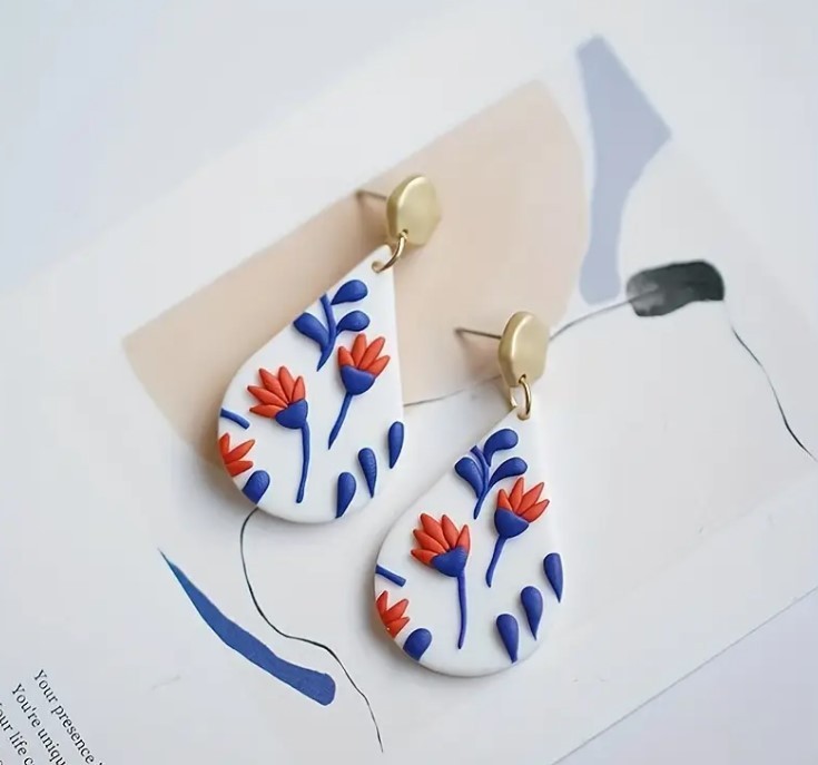 Boho-Şık Büyük Yaprak Sallantılı Küpe