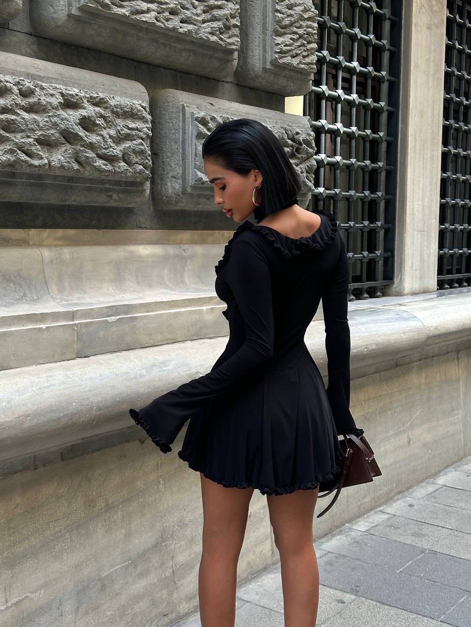 İspanyol Kol Fırfır Detay Mini Elbise
