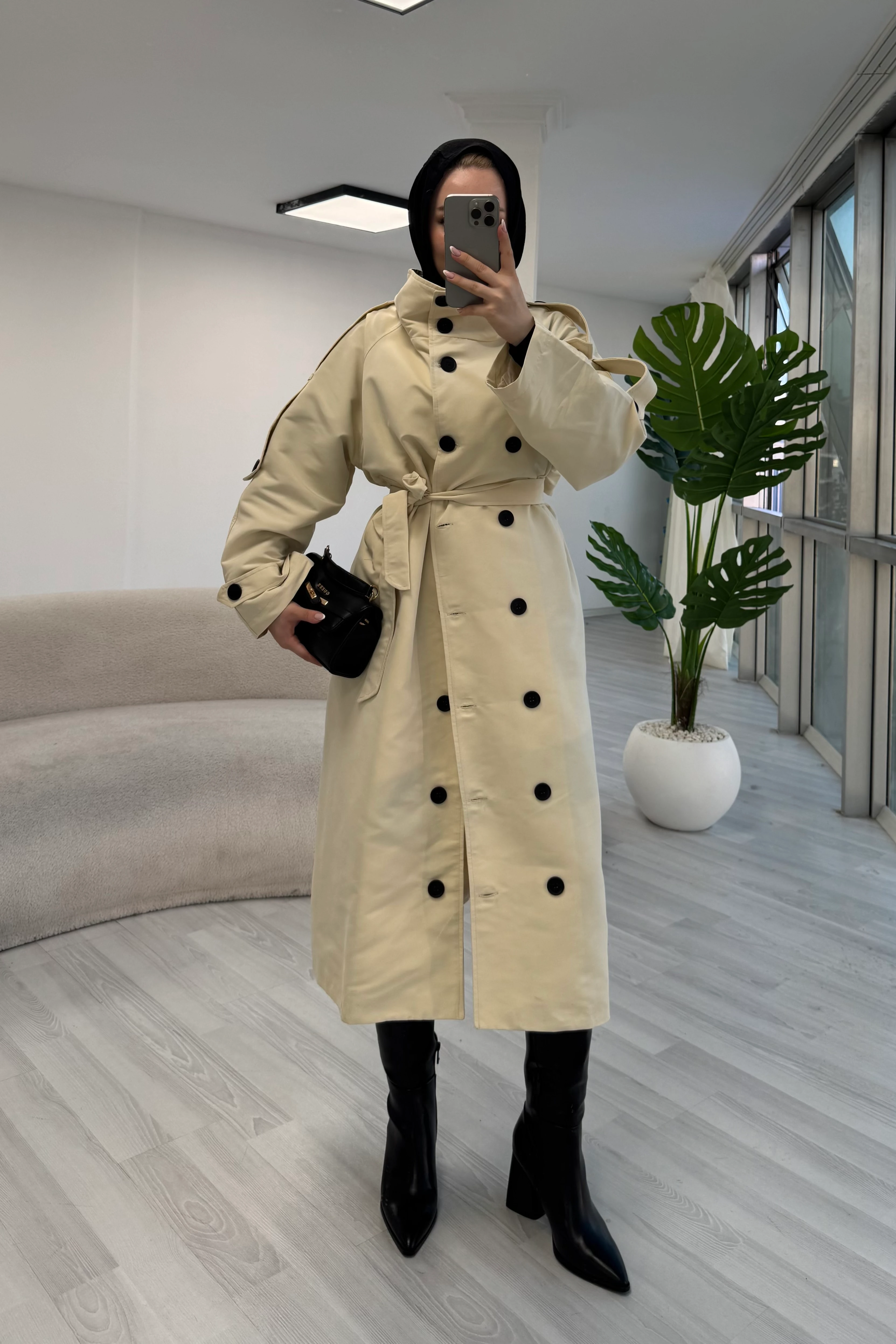 Kemer Detay Dik Yaka Tasarım Trençkot - Bej