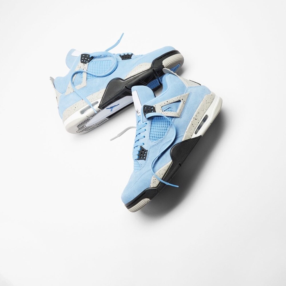 Air Jordan 4 Retro “University Blue”