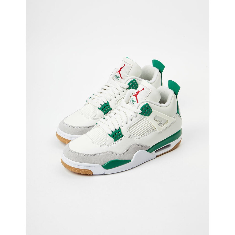 Air Jordan 4 Retro SB Pine Green