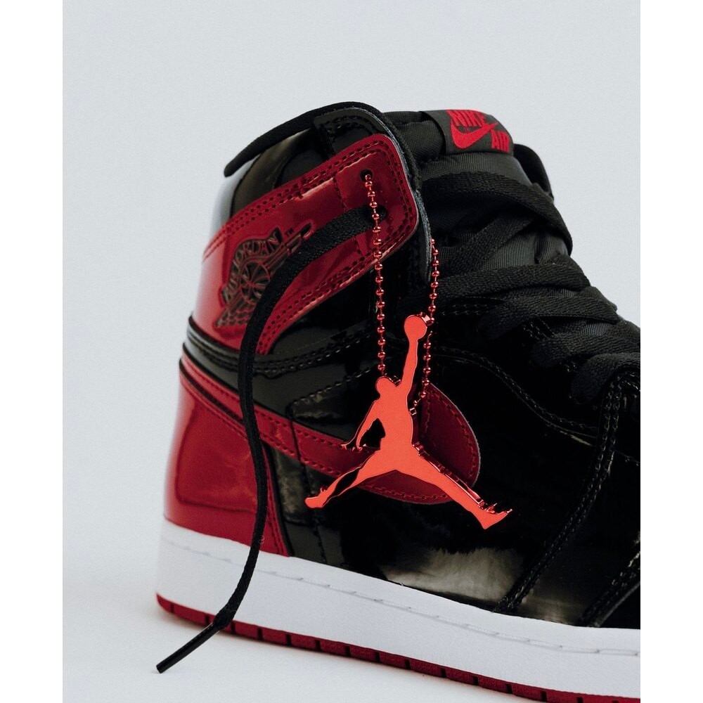 Air Jordan 1 Retro High OG "Bred Patent"