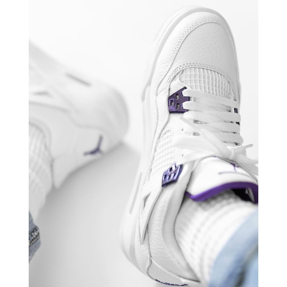 Air Jordan 4 Retro Metallic Purple