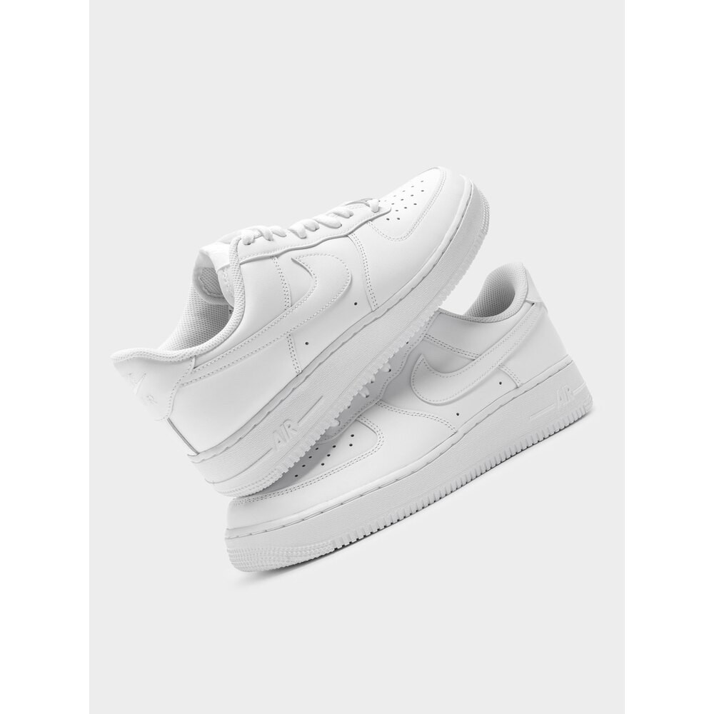 Air Force 1 Triple White “Classic”