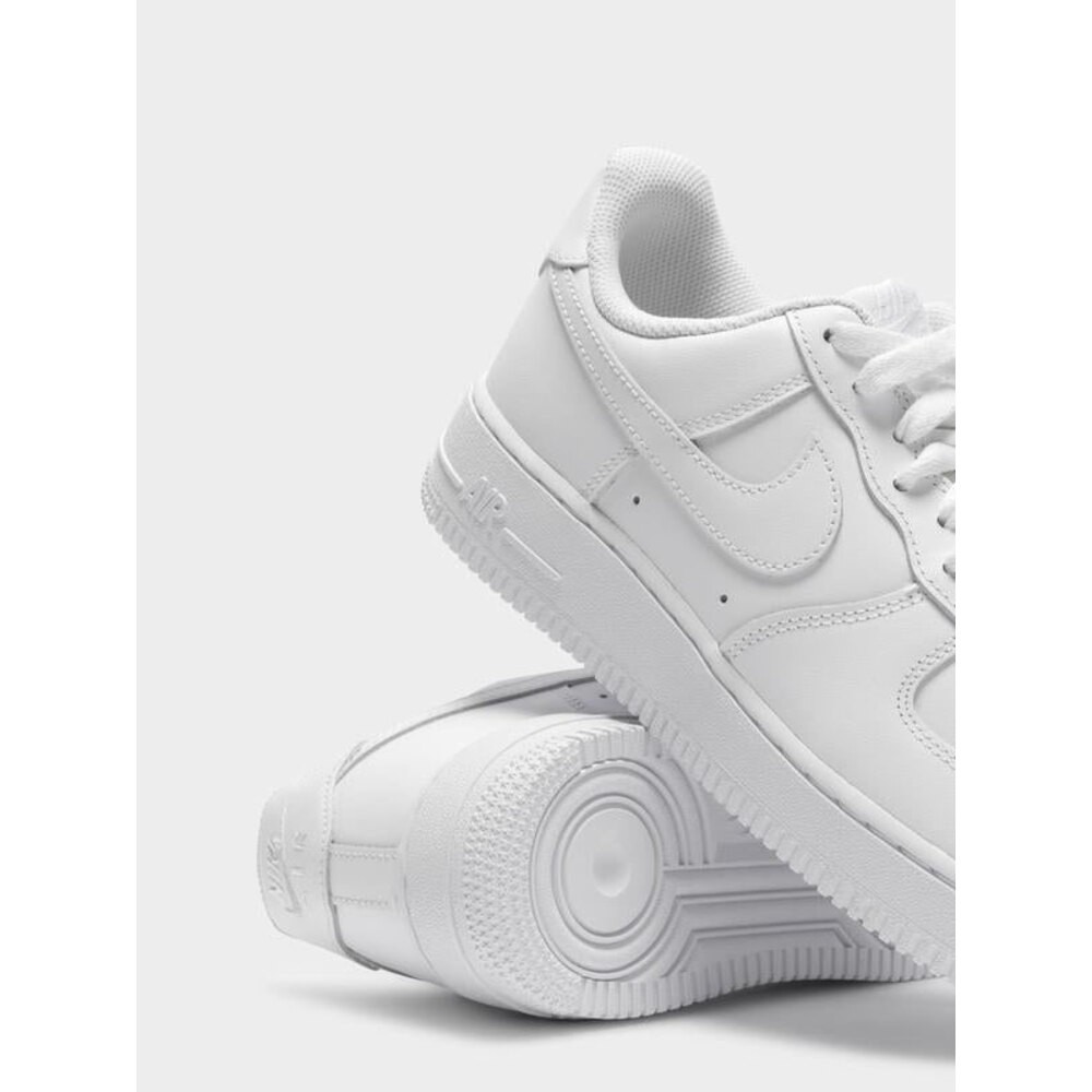 Air Force 1 Triple White “Classic”