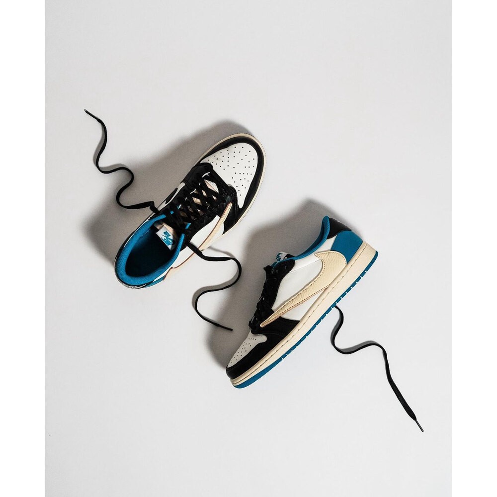 Travis Scott x Fragment x Air Jordan 1 Low