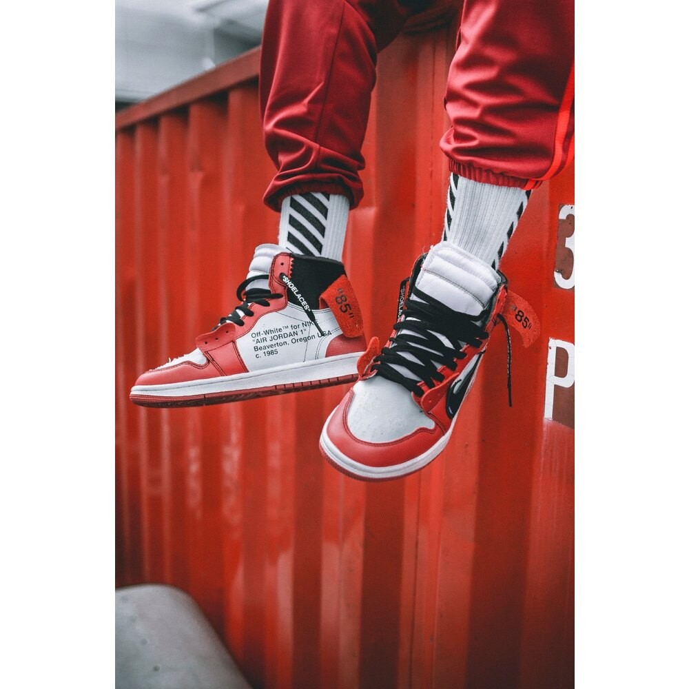 Off-White™ x Air Jordan 1 “Chicago”