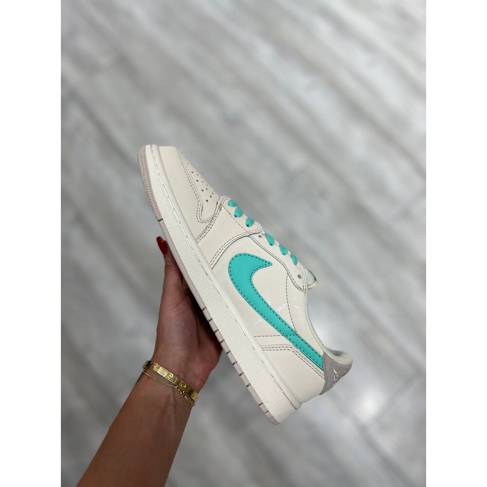 Air Jordan 1 Low Travis Scott “Tiffany Cream”