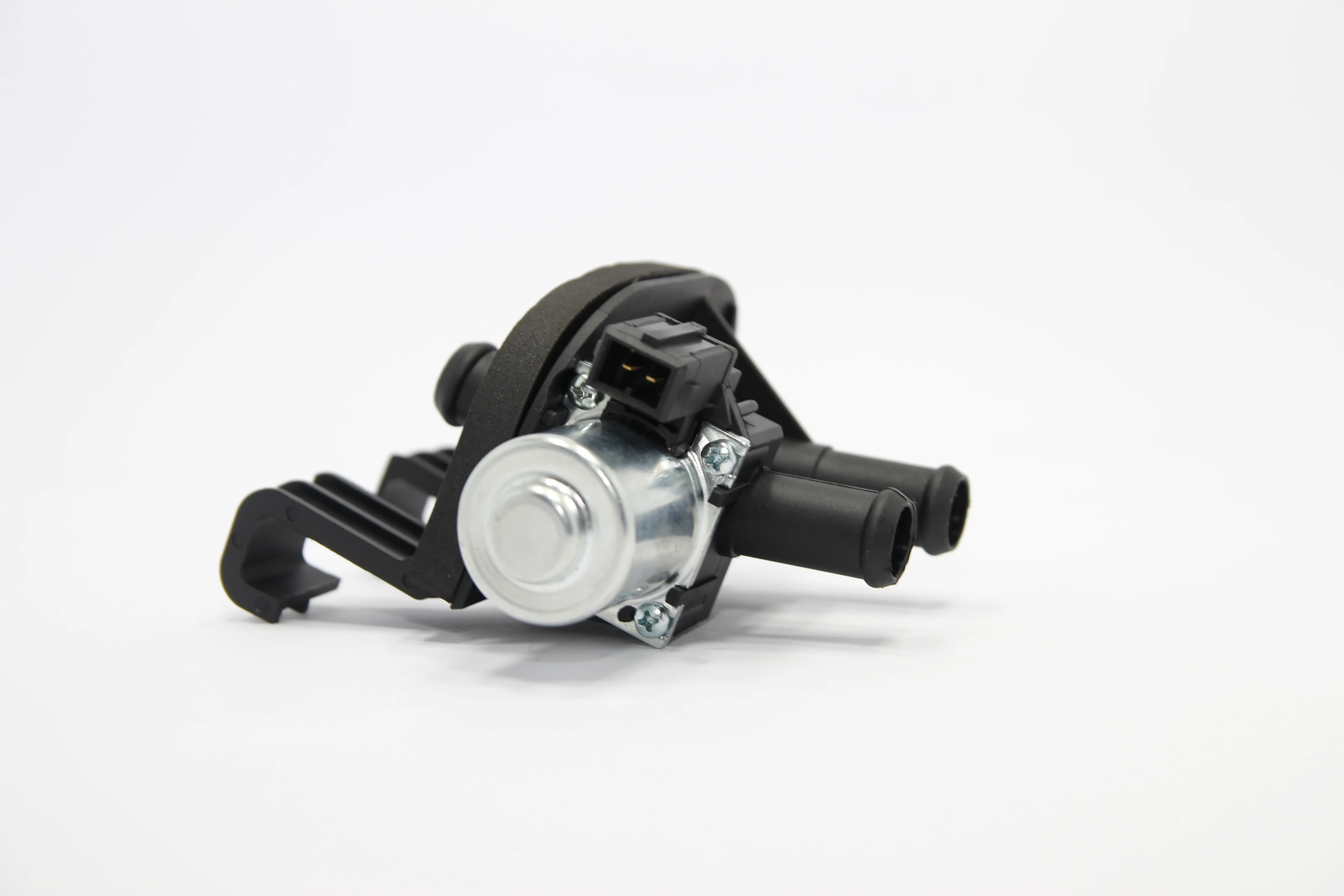 FİESTA 1.25 / KA / TRANSİT V184 Kalorifer musluğu