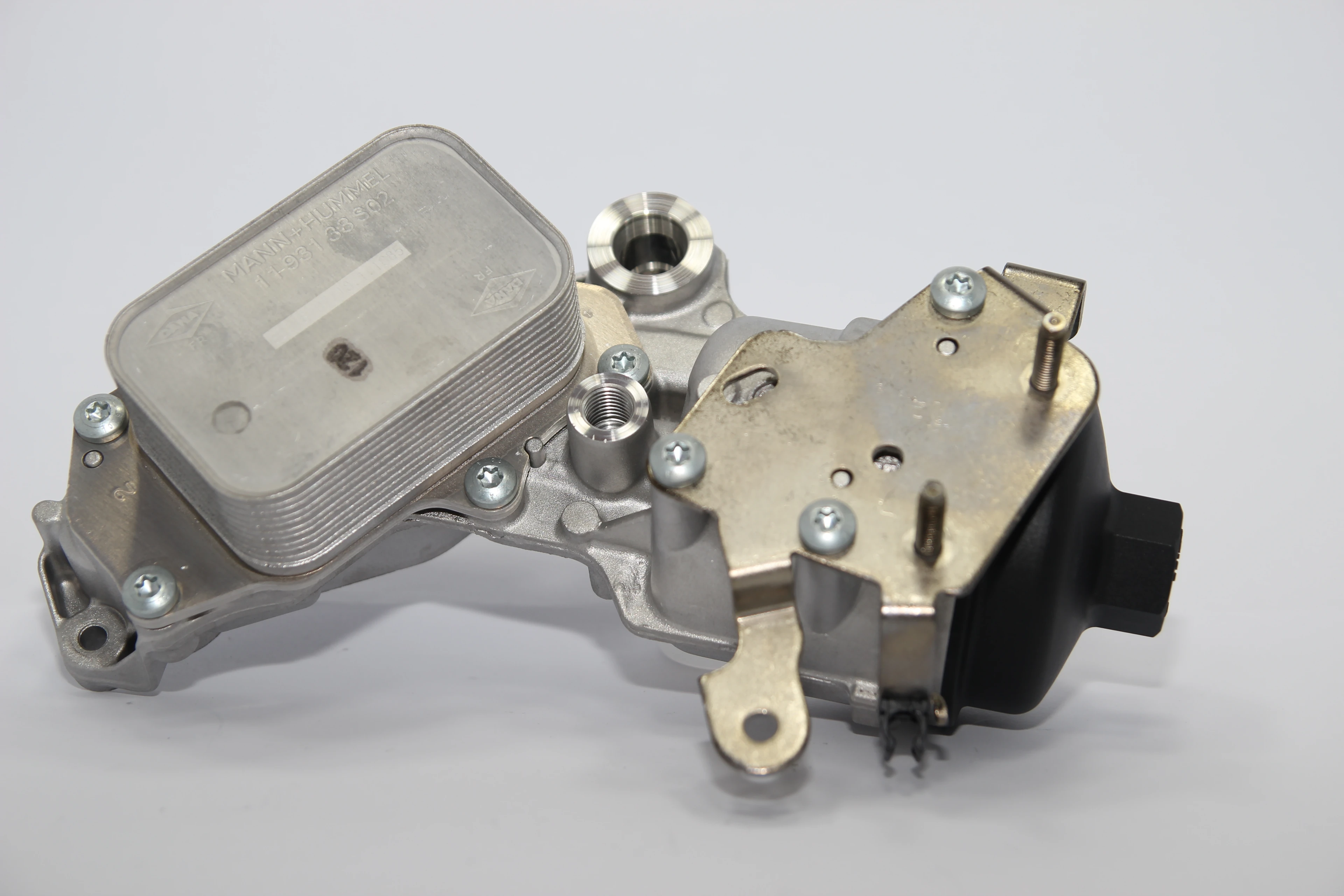 FOCUS / COURİER / KUGA 1.5 Tdci Yağ Soğutucusu Komple Manuel Vites 