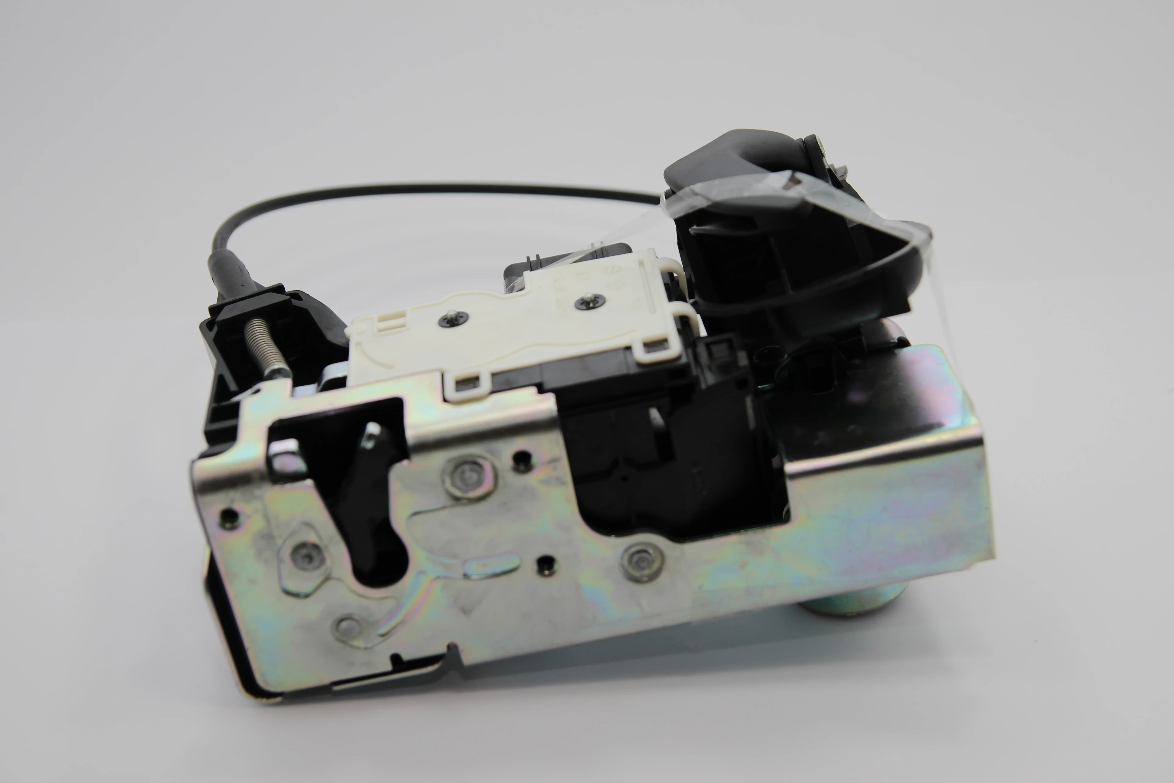 Transit V184/V347 Sol Kapı Kilidi