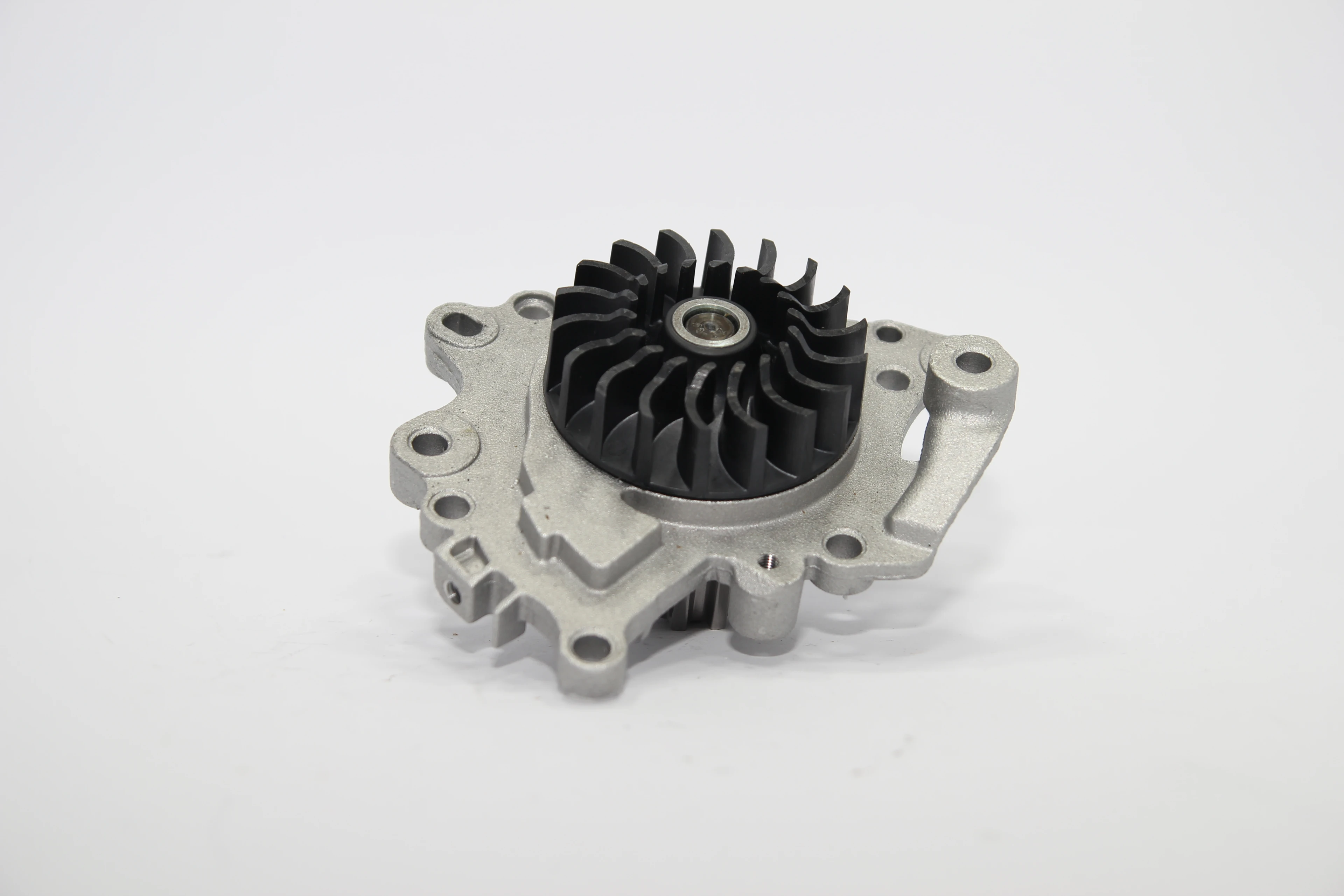 FOCUS MK4 1.5 Tdci Devirdaim - Su Pompası  / CONNECT / COURİER / KUGA