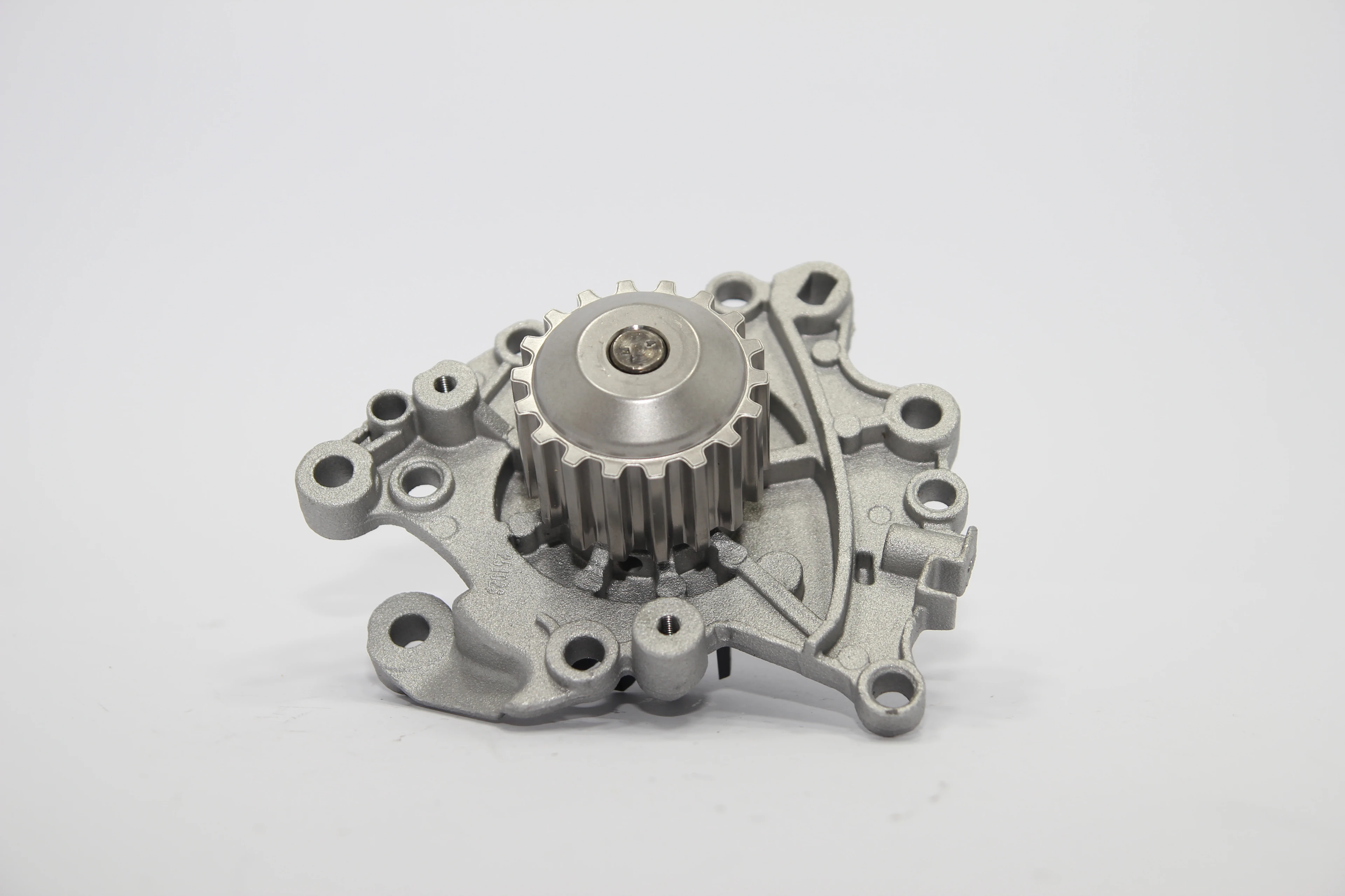 FOCUS MK4 1.5 Tdci Devirdaim - Su Pompası  / CONNECT / COURİER / KUGA