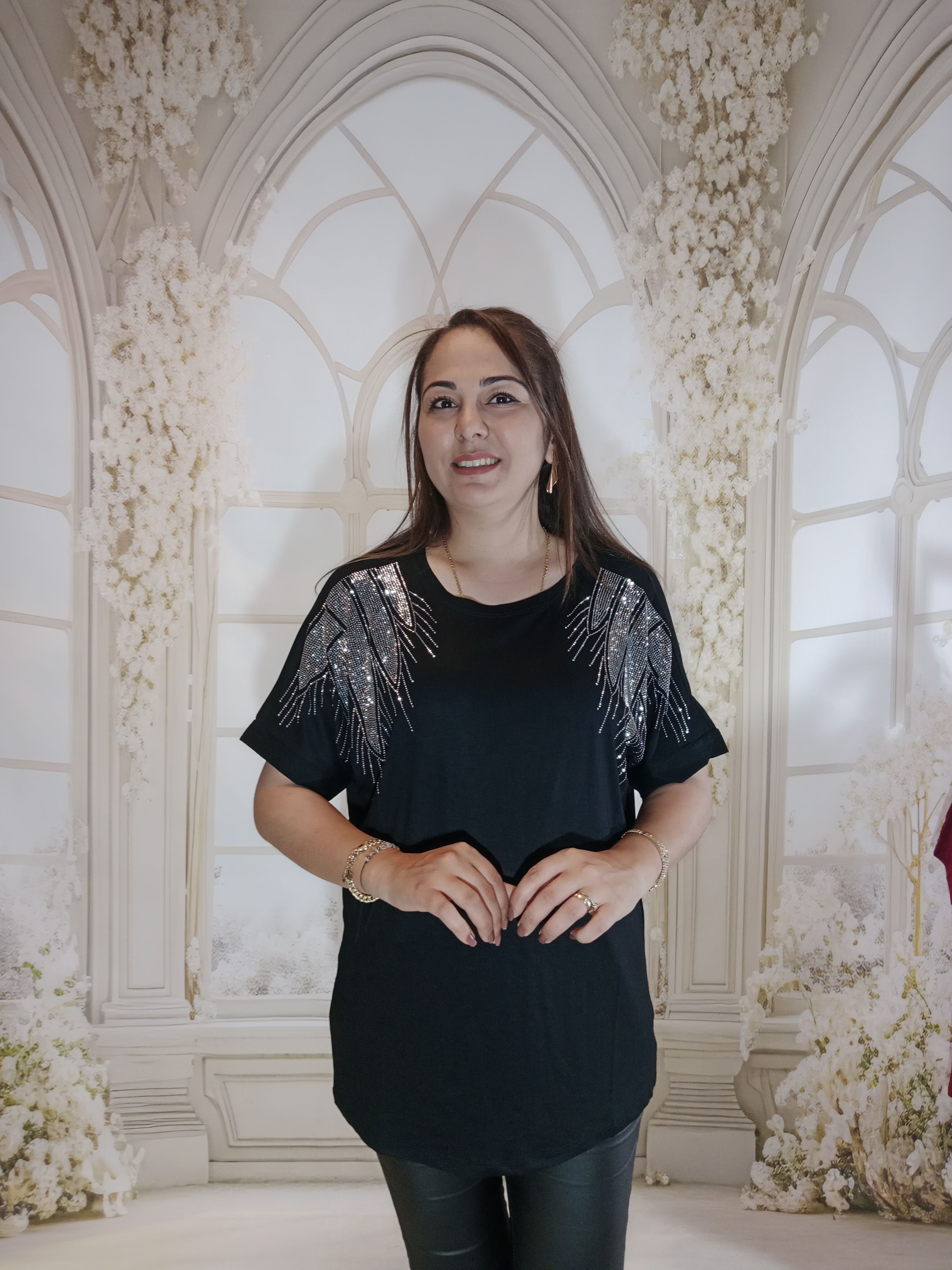 OMZU TAŞLI TSHŞRT - SİYAH