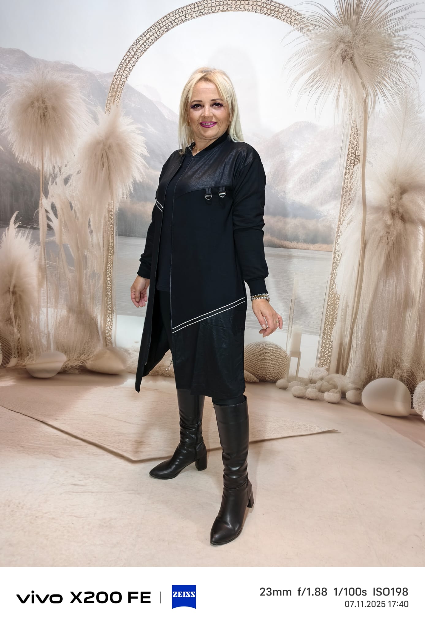 DERİ DETAYLI KAP HIRKA