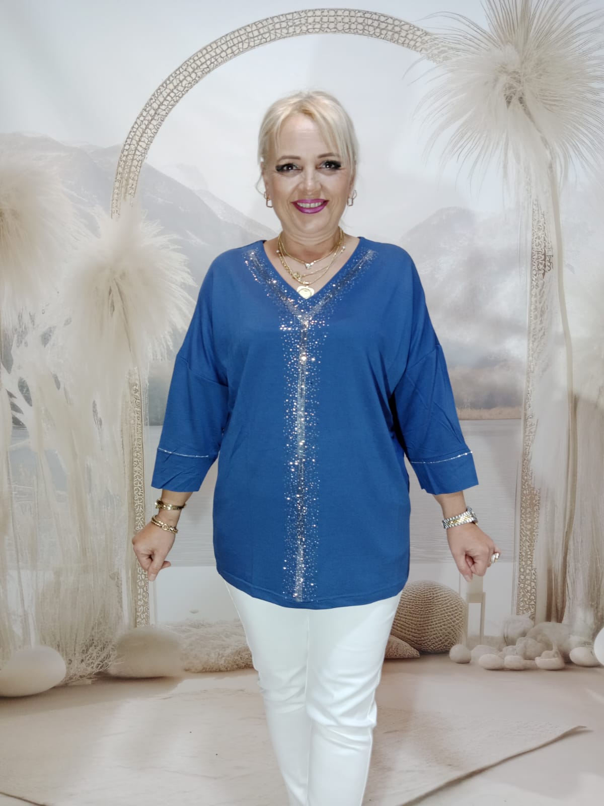 TAŞLI BLUZ - MAVİ ÖN TAŞLI