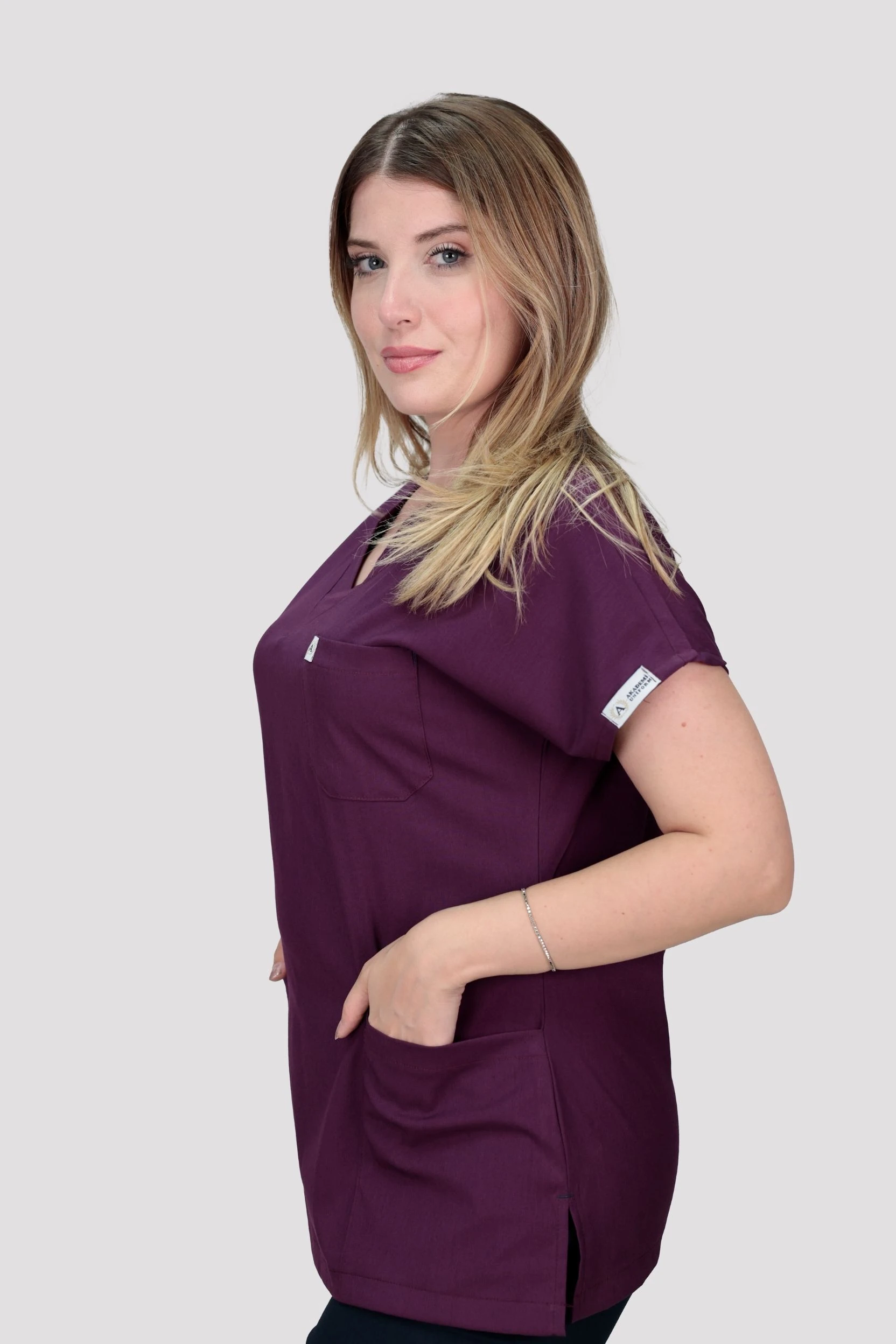 Classic Kadın Tek Üst Hastane Üniforması - Mürdüm