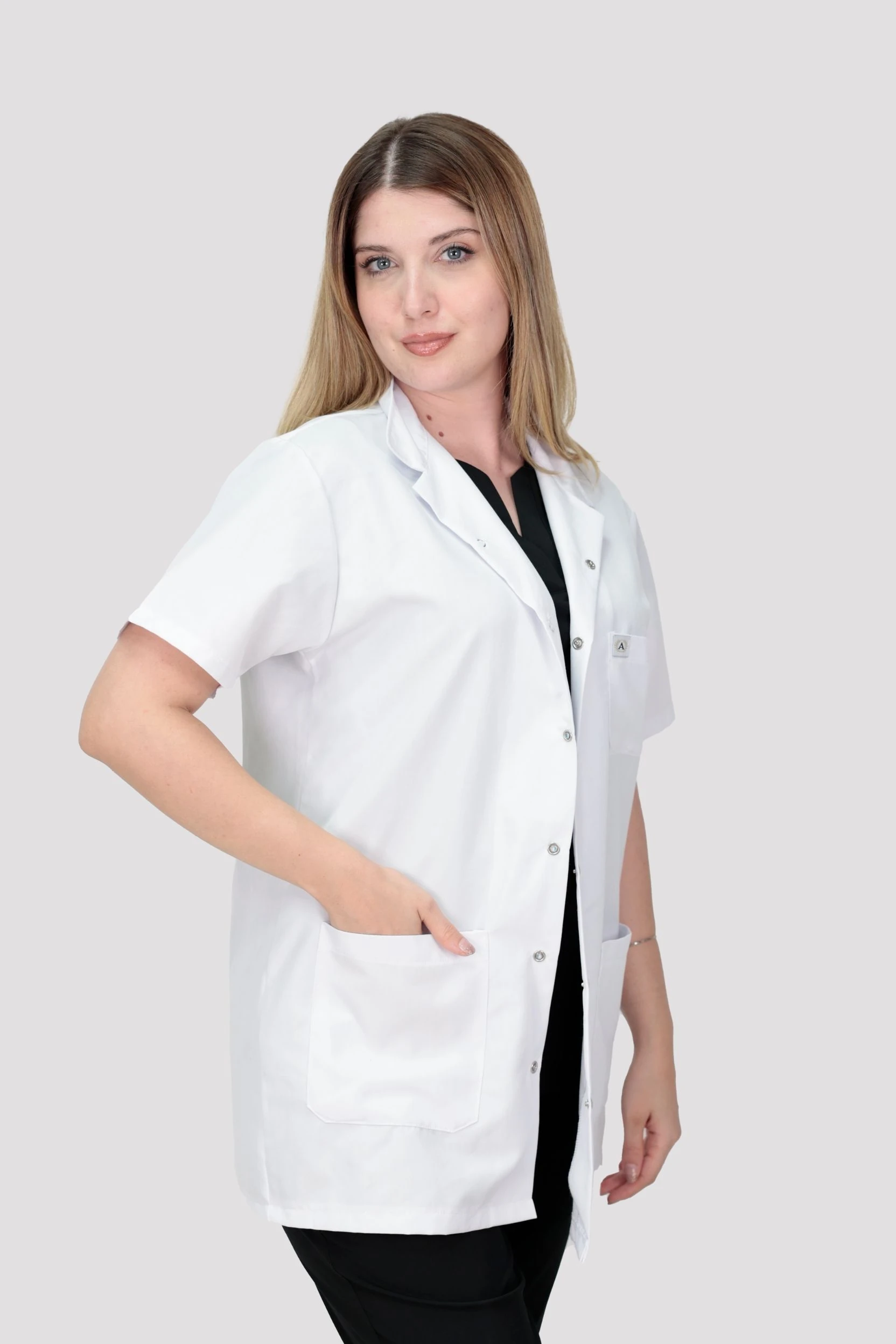 Kadın Kısa Kollu Doktor Hemşire Öğretmen Laboratuvar Önlüğü