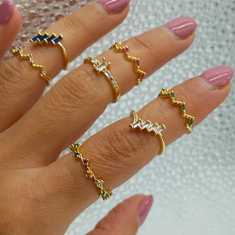 Gold Renkli Zirkon Taşlı Yüzük