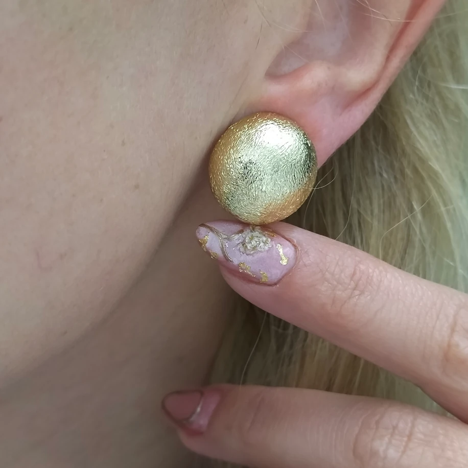 Gold Mat Detay Küpe