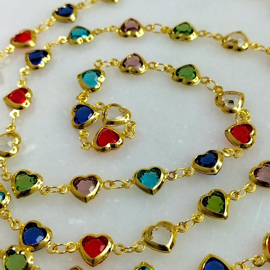 Gold Renkli Kristal Taşlı Kalpli Y Kolye