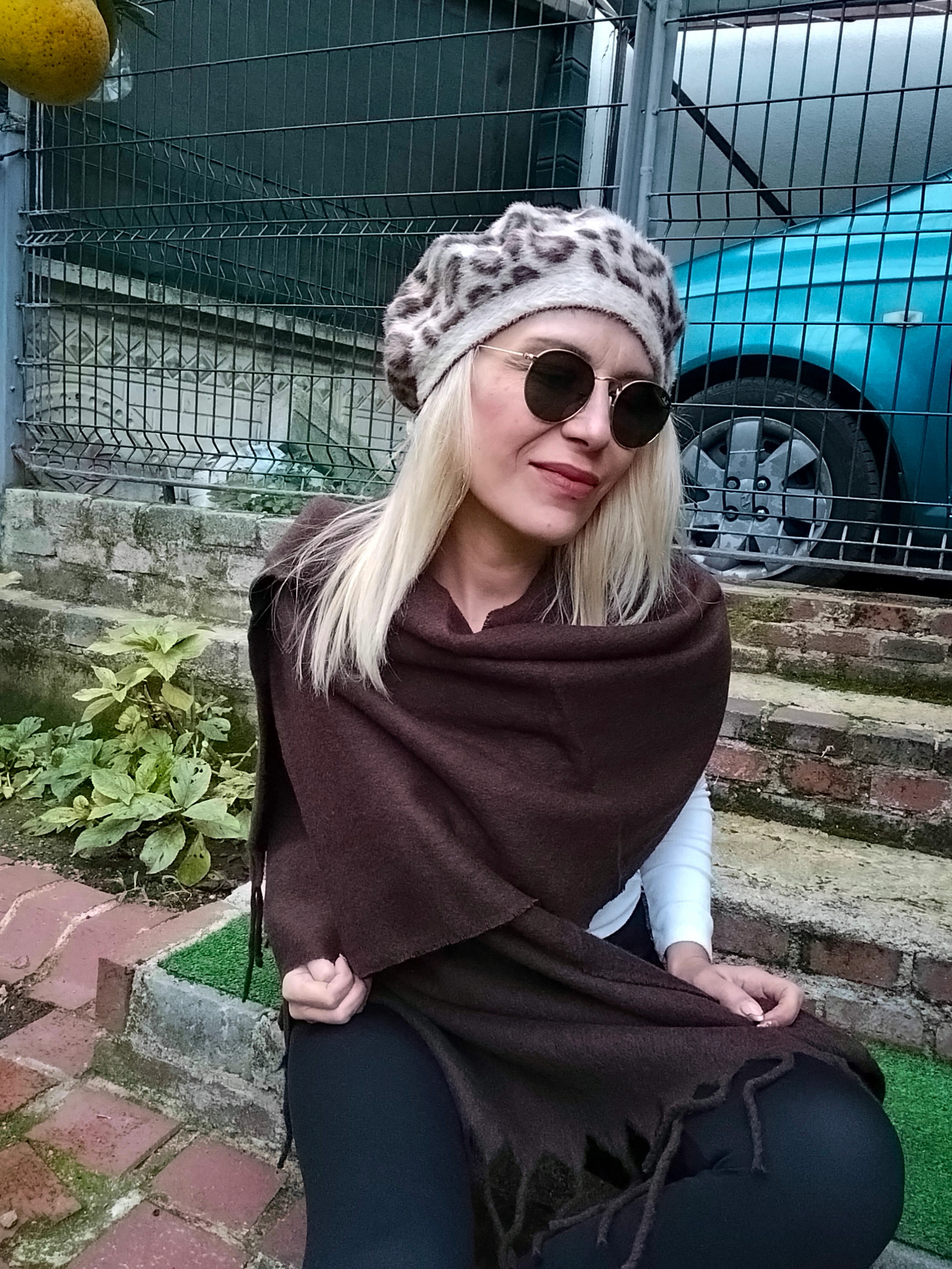 Acı Kahve Pofuduk Şal  image