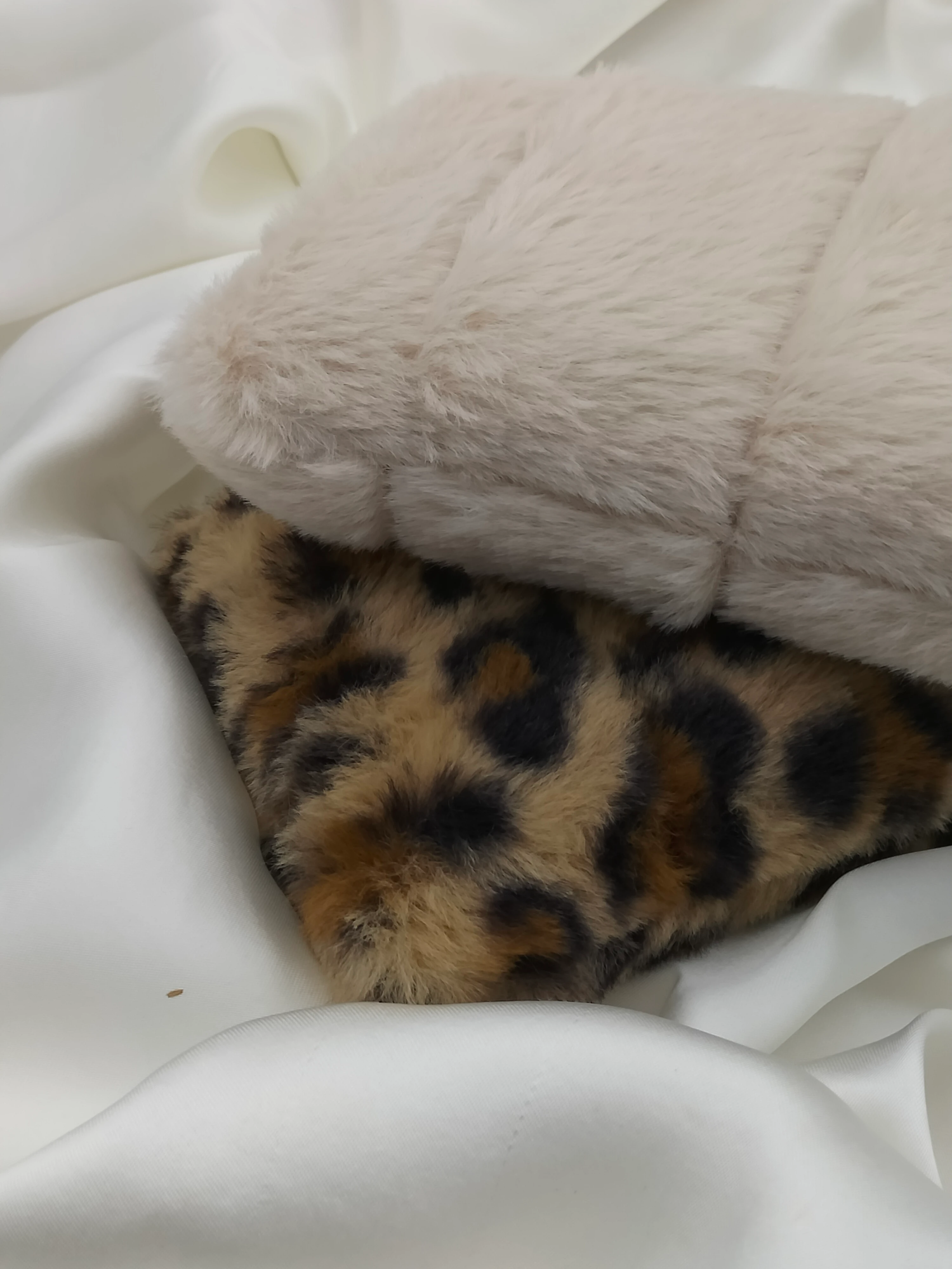 Leopar Peluş Çok Amaçlı Portföy Çanta 