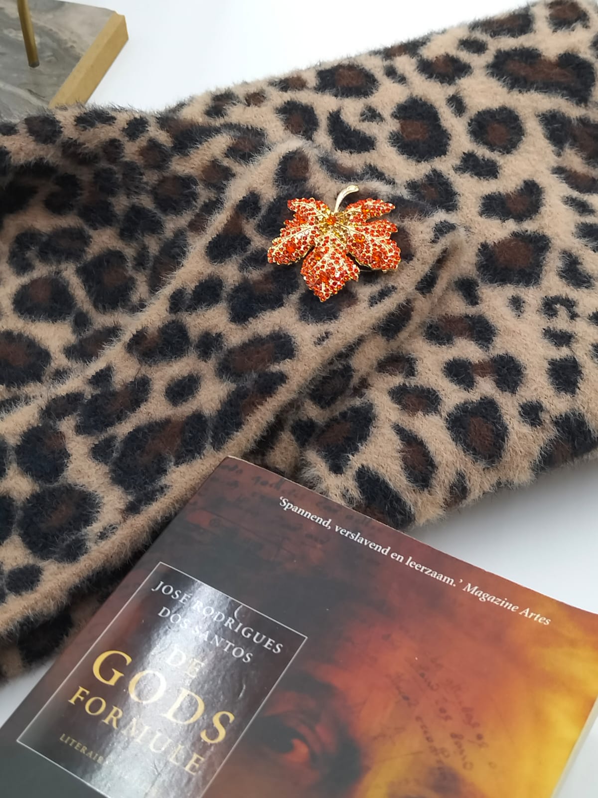 Leopar Yumuşak Doku Atkı Bere Seti