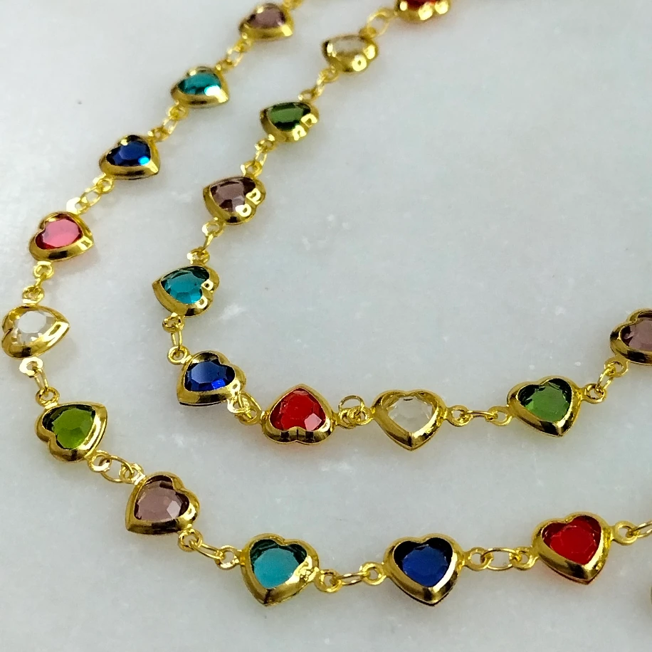 Gold Renkli Kristal Taşlı Kalpli Y Kolye