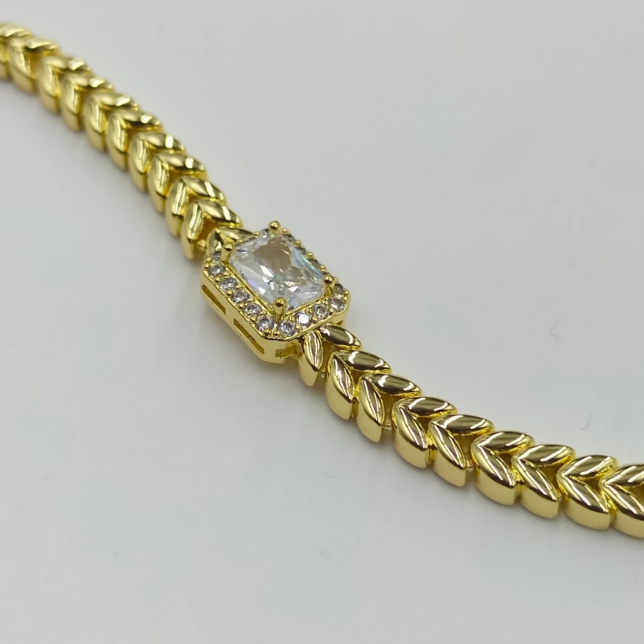 Gold Baget Taşlı Bileklik image