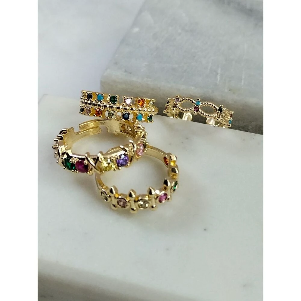 Gold Renkli Taşlı Dörtlü Yüzük Kombin