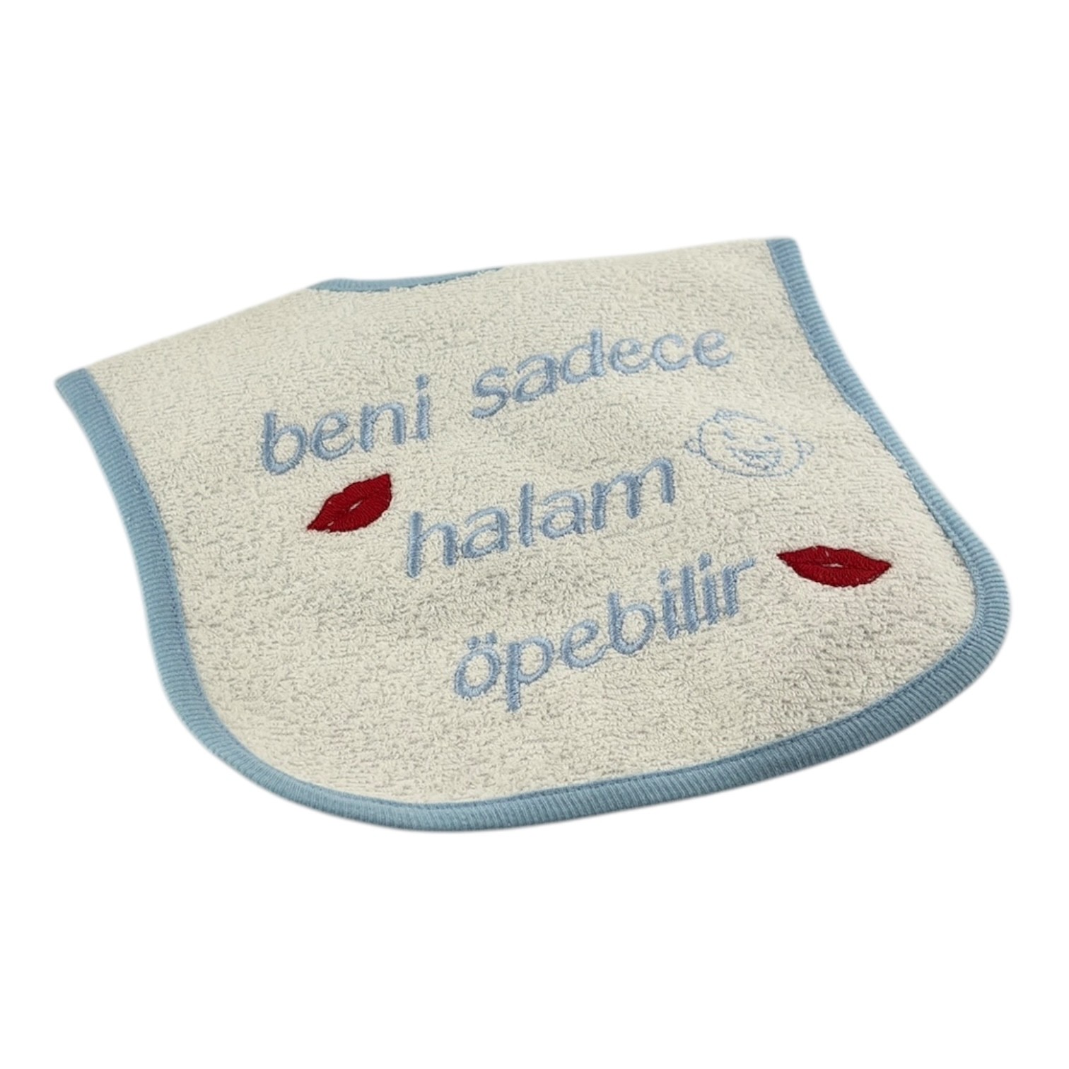 Erkek Önlük Beni Sadece Halam Öpebilir Yazılı