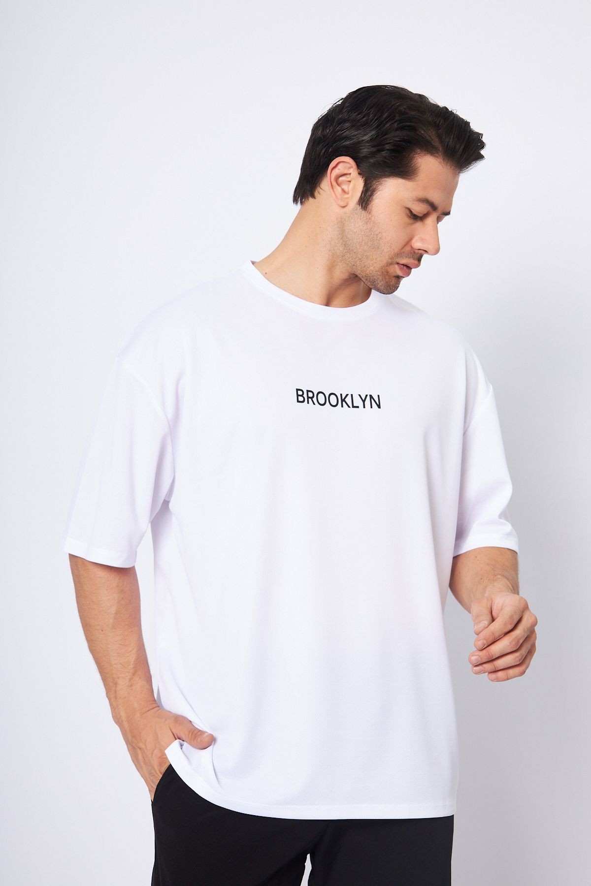 Spor T-shirt Erkek Beyaz Renk Brooklyn Baskılı Yuvarlak Yaka