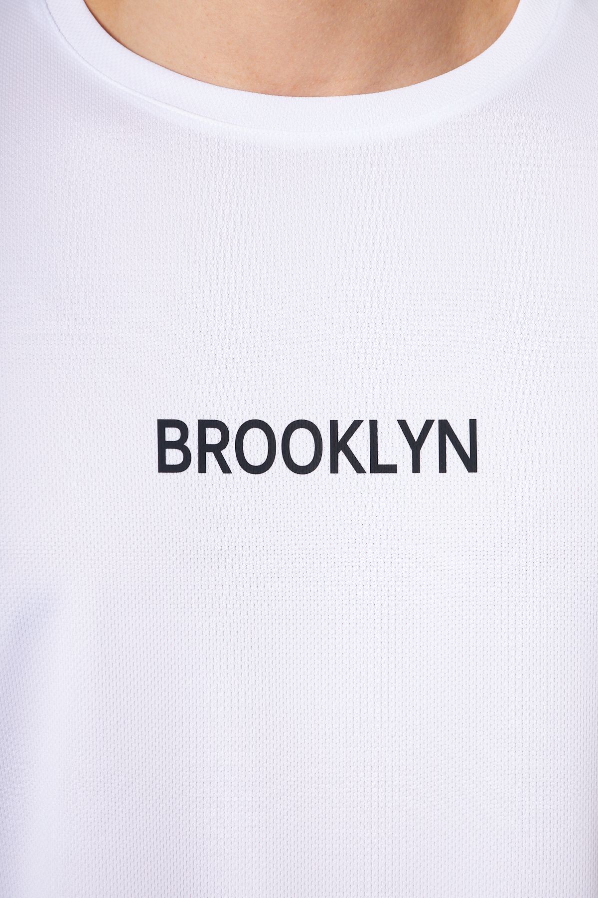 Spor T-shirt Erkek Beyaz Renk Brooklyn Baskılı Yuvarlak Yaka