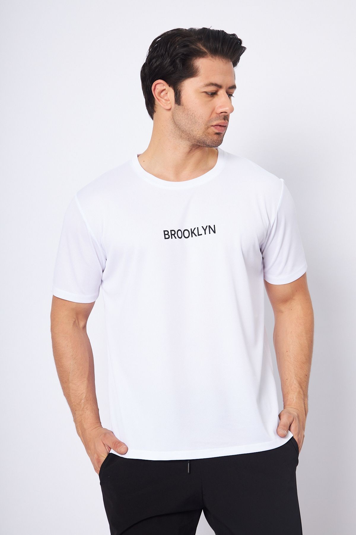 Spor T-shirt Erkek Beyaz Renk Brooklyn Baskılı Yuvarlak Yaka