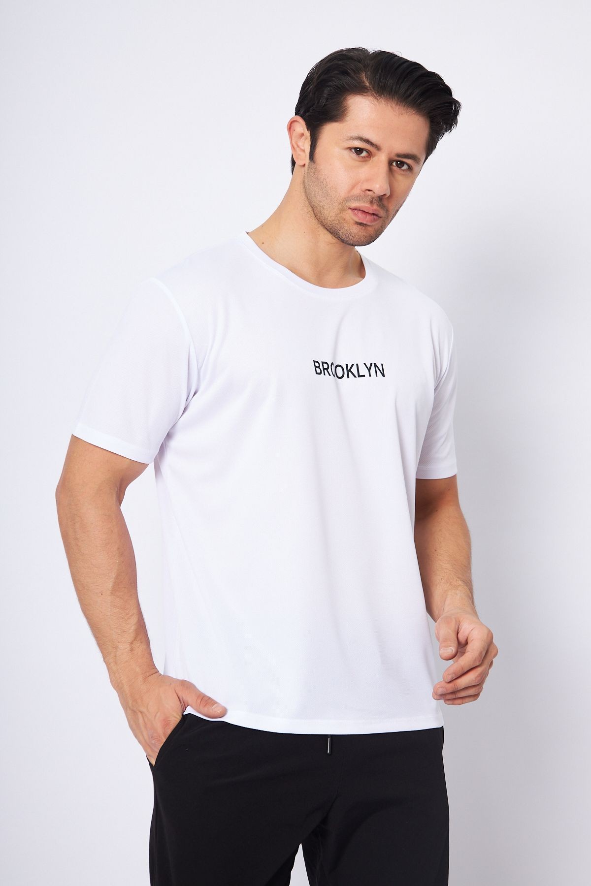 Spor T-shirt Erkek Beyaz Renk Brooklyn Baskılı Yuvarlak Yaka