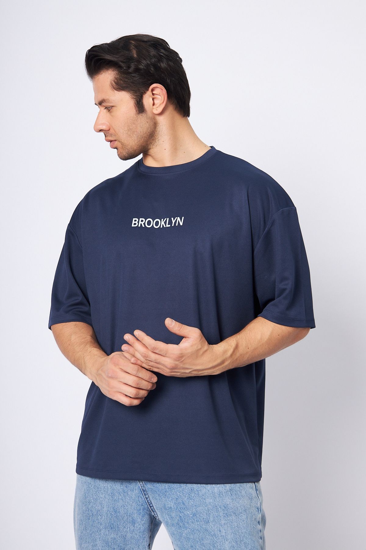 Spor T-shirt Erkek Lacivert Renk Brooklyn Baskılı Yuvarlak Yaka Kumaş