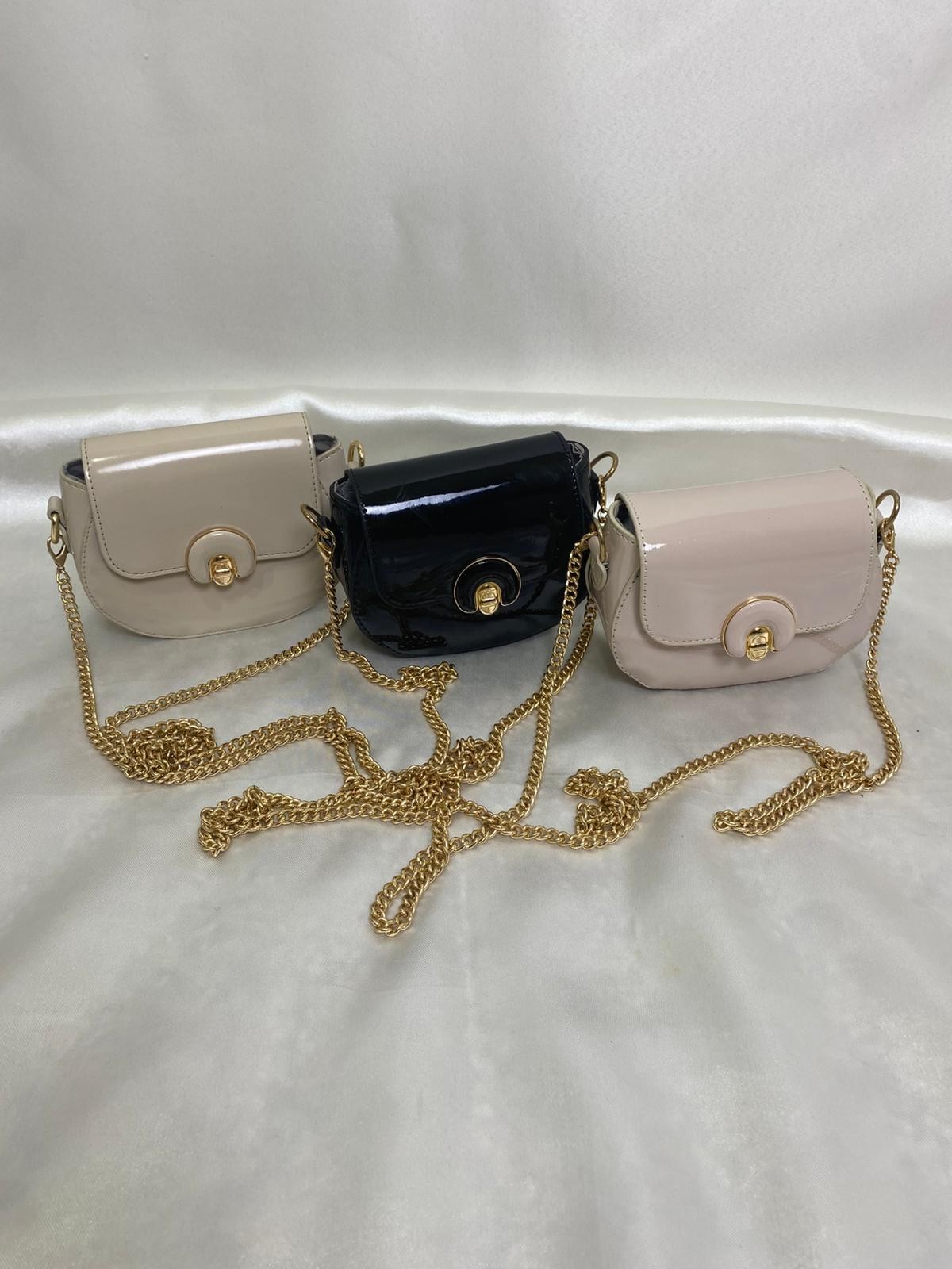 Kadın Zincir Askılı Gold Detaylı Mini Omuz Çantası